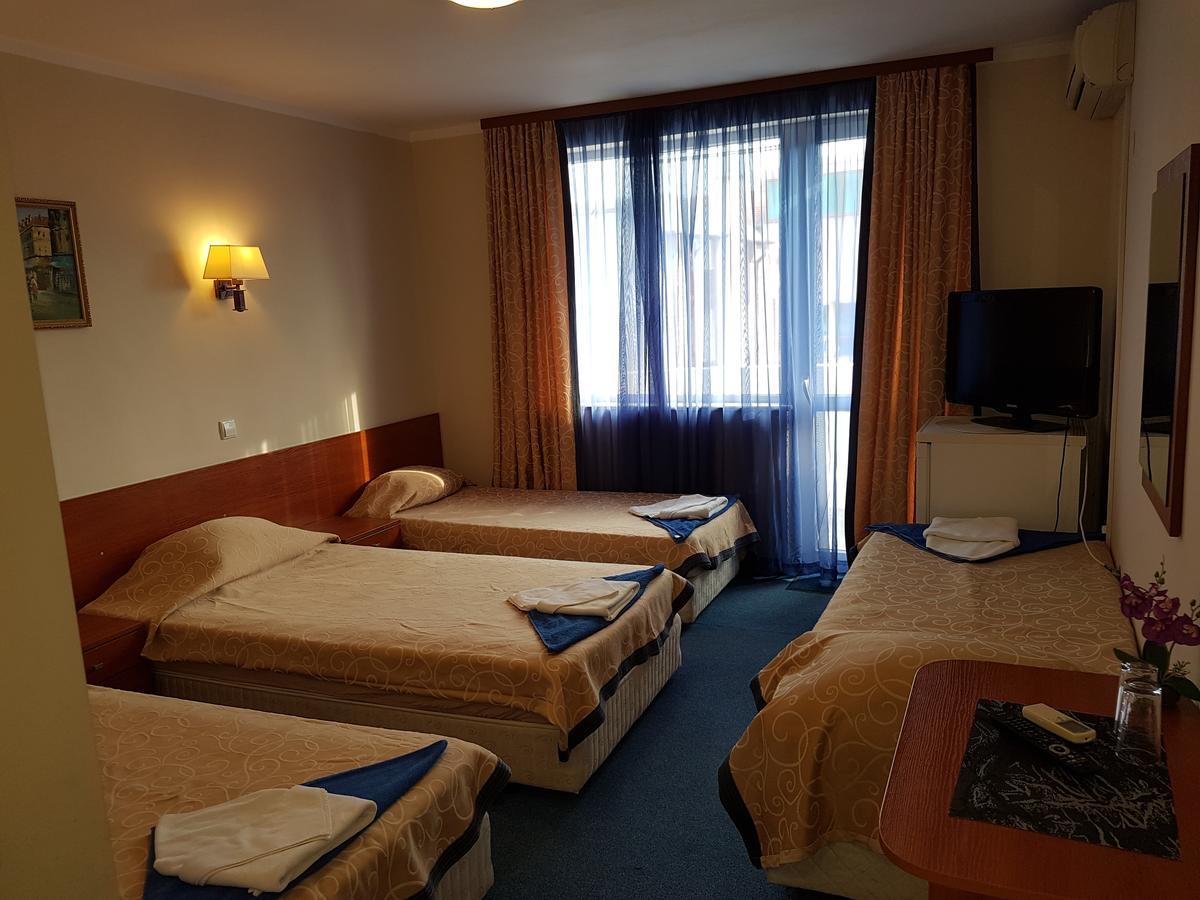 Guest House Markovi Ravda Eksteriør bilde